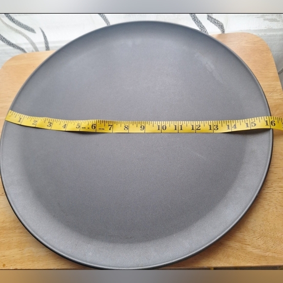 Pizza Tray Nonstick 16" diameter - Picture 3 of 3